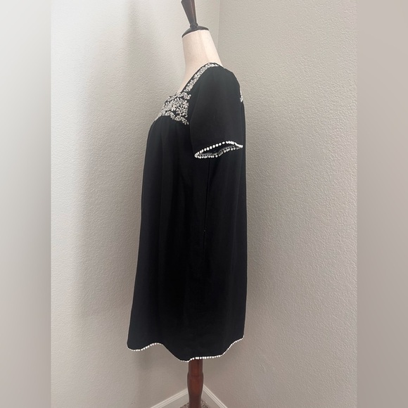 Old Navy Embroidered Floral Mini Dress - Picture 3 of 6